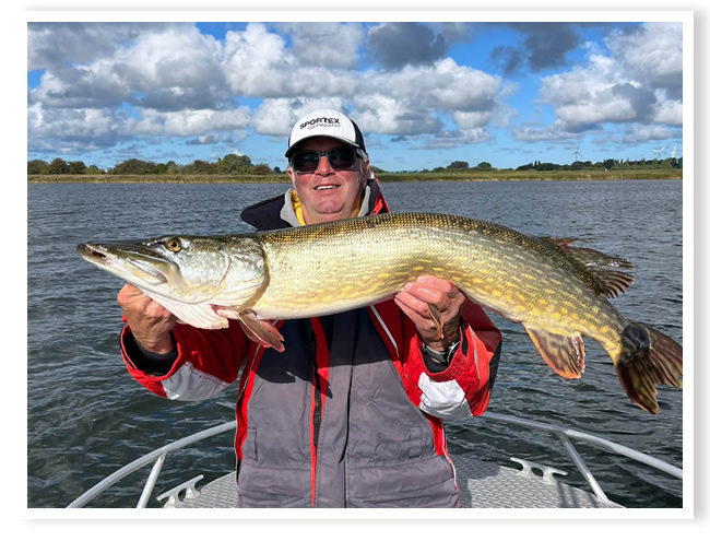 Bewegte Zeiten und abwechslungsreiche Angelei auf Bodden und Ostsee