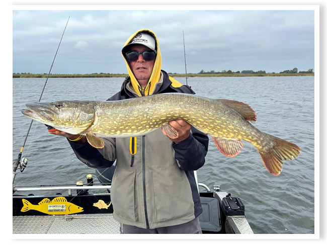 Bewegte Zeiten und abwechslungsreiche Angelei auf Bodden und Ostsee